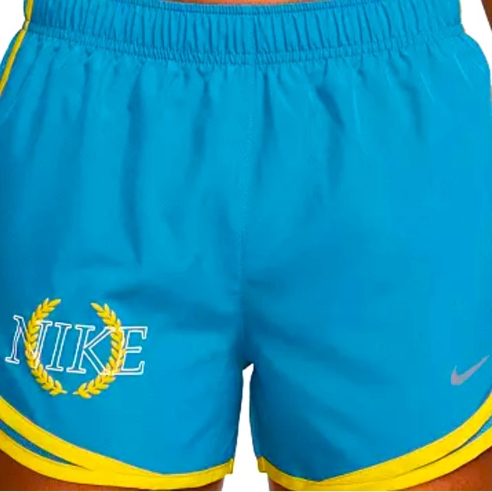 Nike Women’s Dri-Fit Tempo Graphic Shorts-Performance with a Pop of Personality!